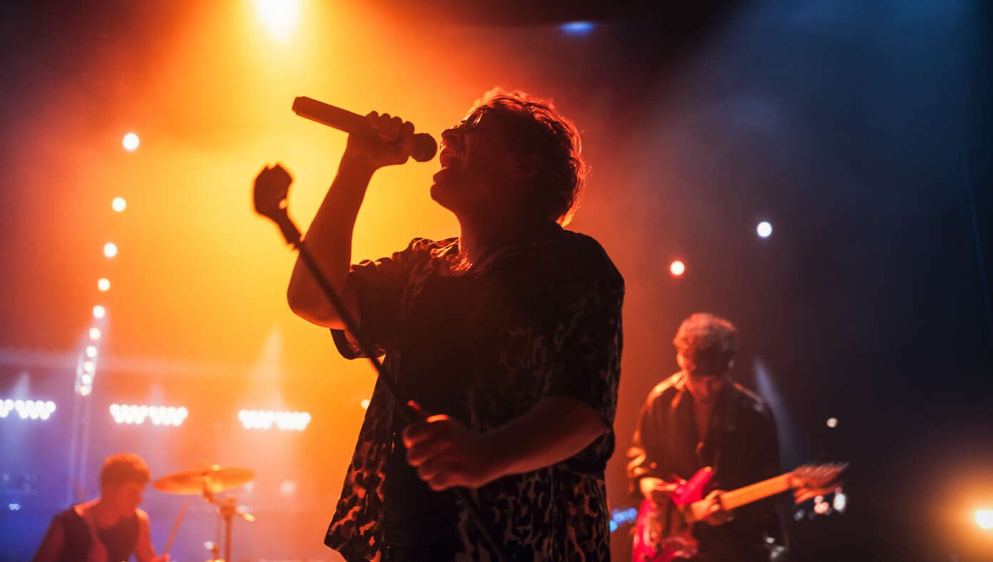 Thumbnail for Innovative Worship Song Breaks New Ground By Having More Than 7 Different Words