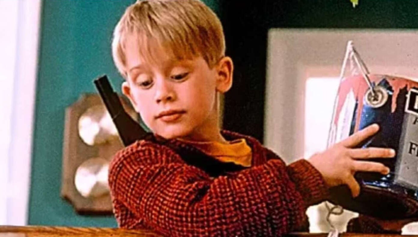 Reminder: If You Leave Your Kids Home Alone This Holiday Season, Make Sure They Have Plenty Of Paint Cans, Blowtorches, And A Cutout Of Michael Jordan - Article image