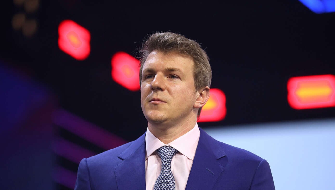 James O’Keefe Goes Deep Undercover By Parting His Hair On Other Side - Article image