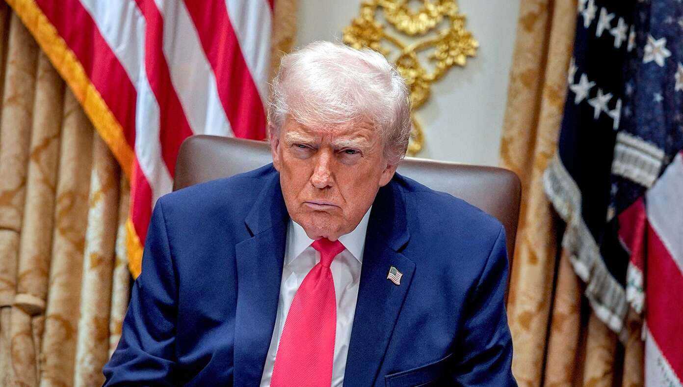 Trump Announces Plan To Take Australia And Cash In Its 2 Troop Bonus Every Round, Wait Till All The Other Armies Are Depleted, Then Launch His Assault On Asia - Article image