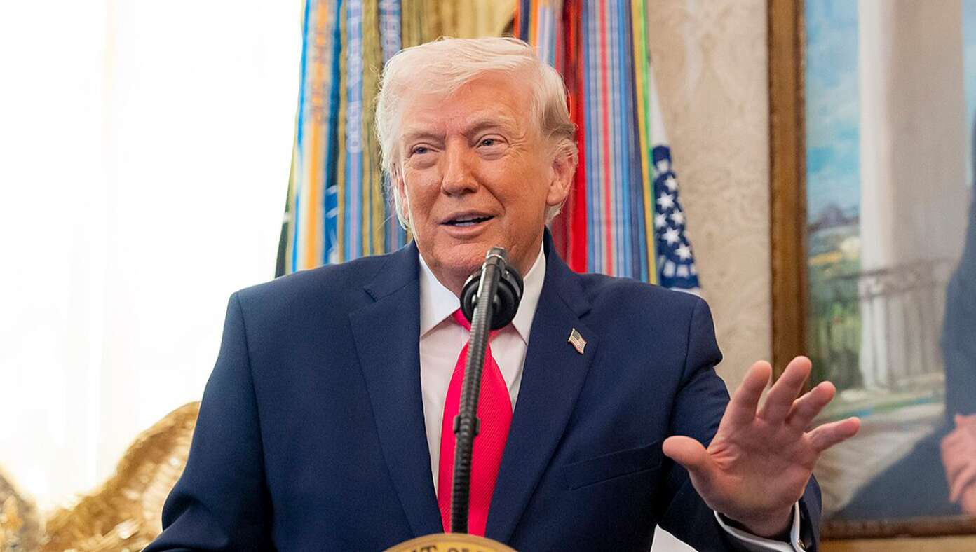 Trump Predicts His Approval Ratings Will Be Resurrected In Three Days - Article image