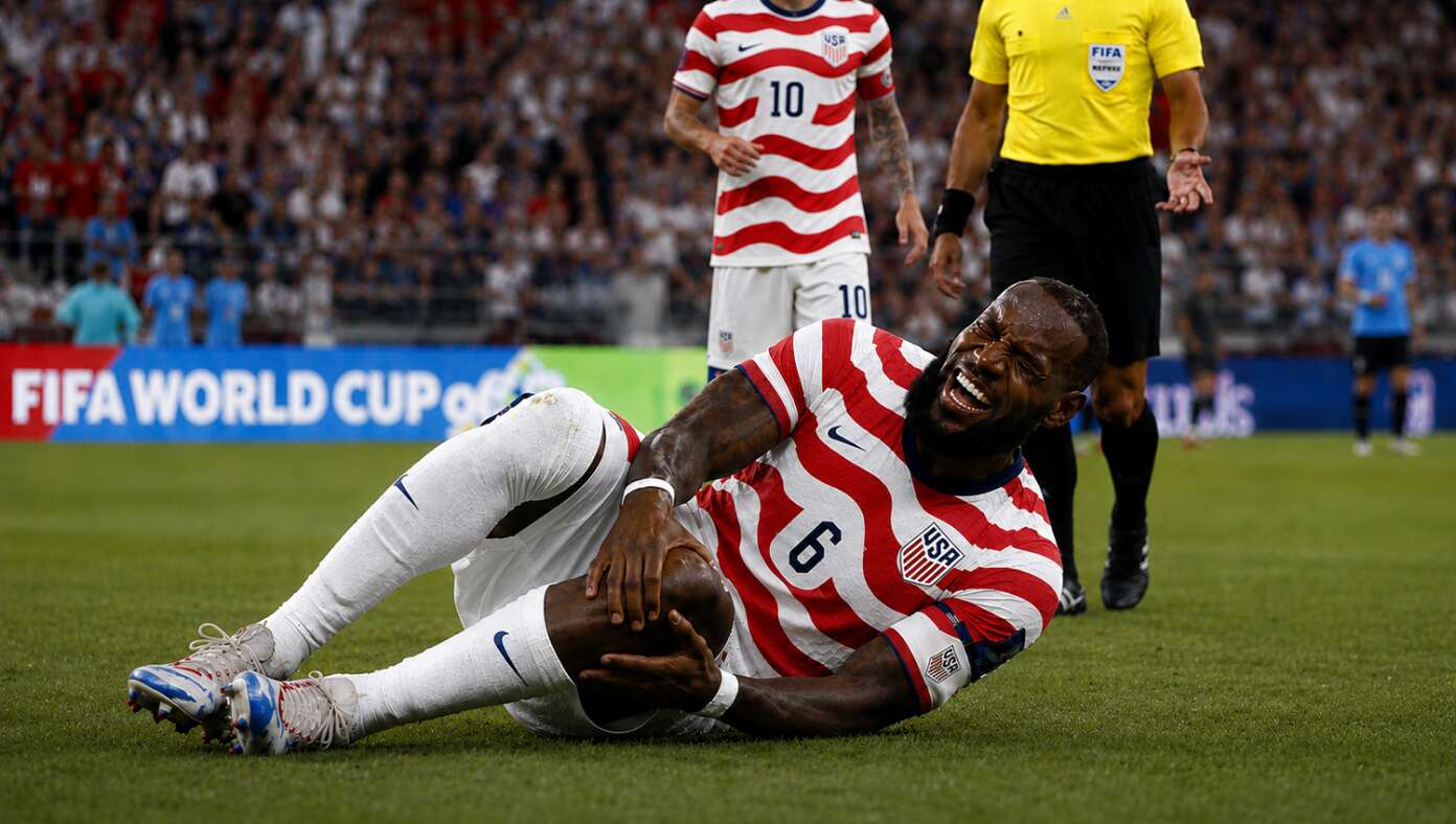 U.S. Team Now A Favorite To Win World Cup After Bringing On LeBron James To Flop - Article image