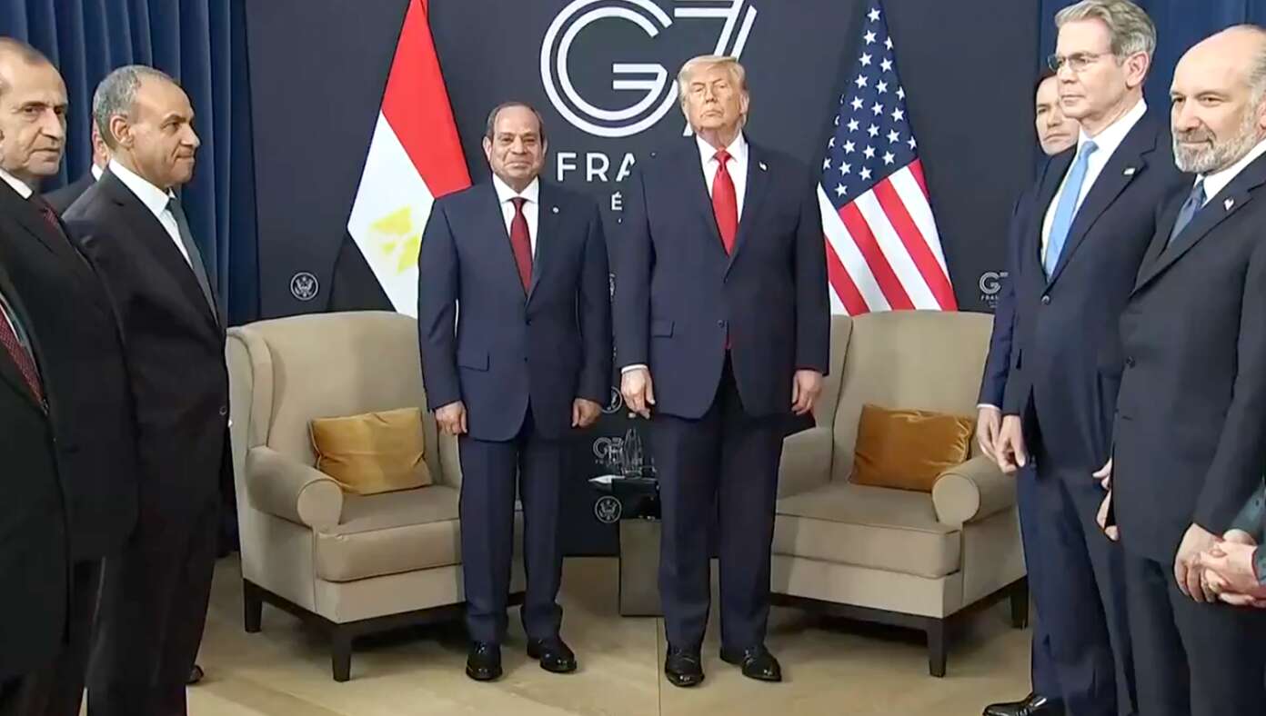 Thumbnail for World Leaders Line Up To Ask Trump To Bomb Their Countries For While And Then Give Them A Few Hundred Billion