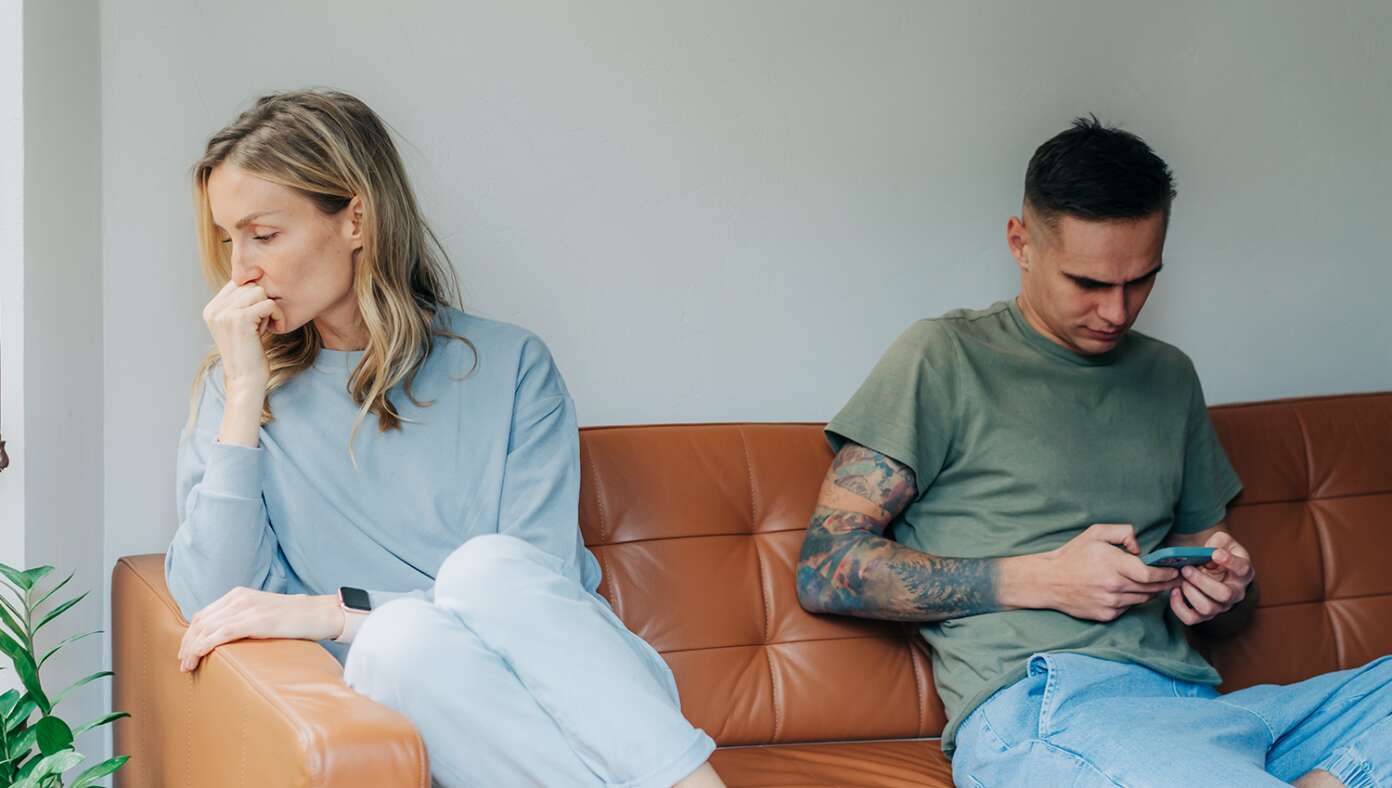 12 Clear Signs Your Husband Doesn't Love You Anymore - Article image