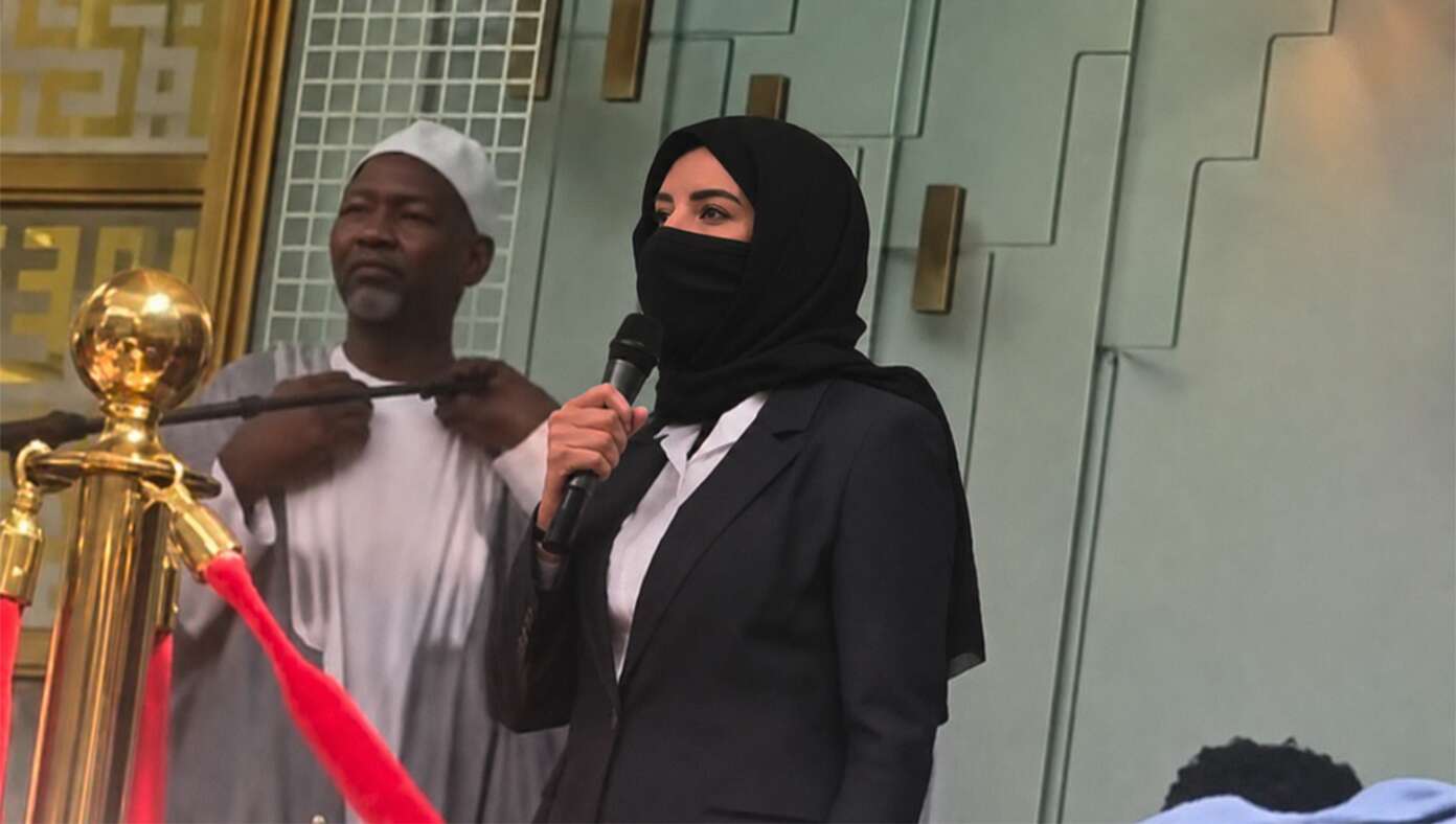 Sad: Kathy Hochul Tries To Warn People Republicans Will Take Away Women's Rights, But Her Mouth Is Covered By Hijab - Article image